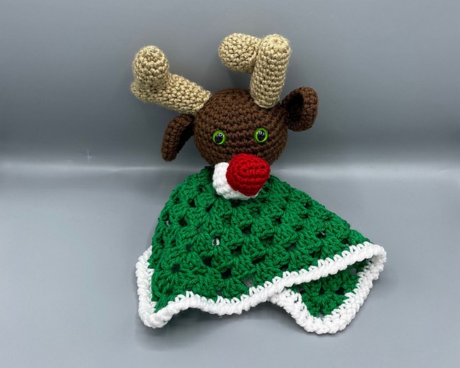 Crochet Reindeer Security Blanket Pattern