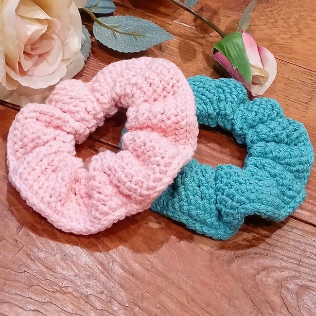 Crochet Rose Scrunchie Pattern