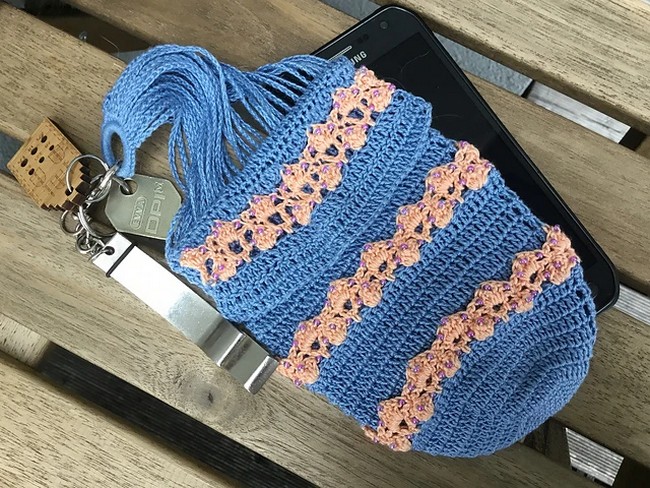 Crochet Seashell Miser’s Purse Pattern