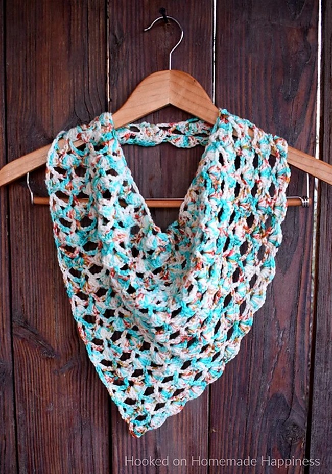 Crochet Summer Seashell Cowl Pattern