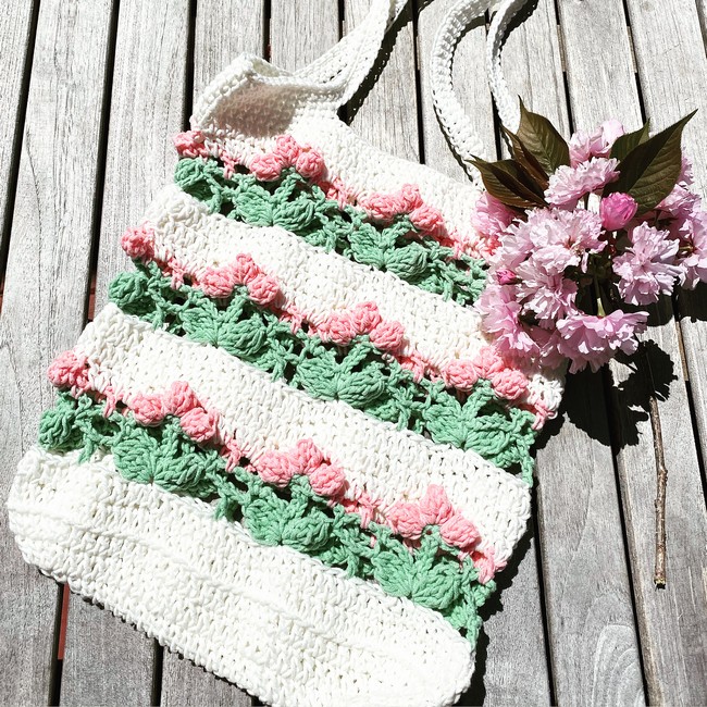 Crochet Tulip Bouquet Tote Bag Pattern