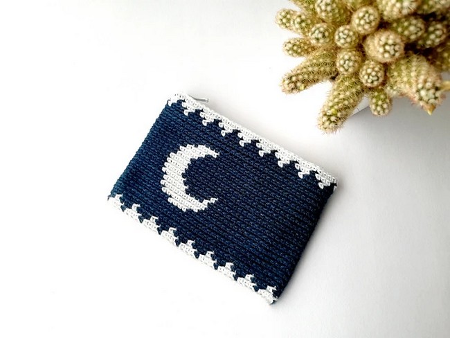 Crochet Zipper Pouch Moon Pattern