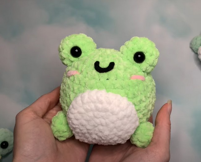 Easy Crochet Frog Tutorial 