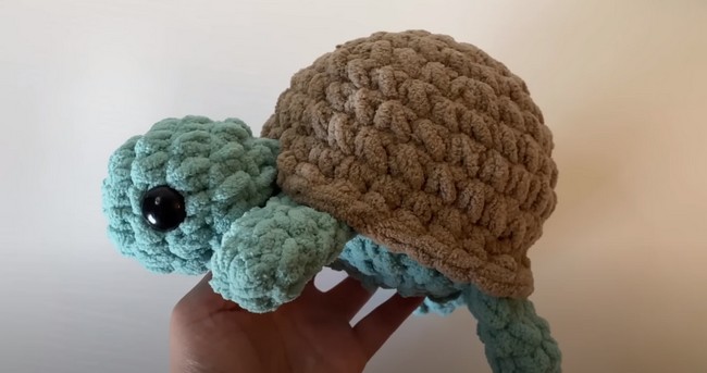 How To Crochet A Simple Turtle