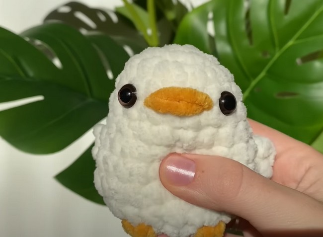 How To Crochet Amigurumi Duck