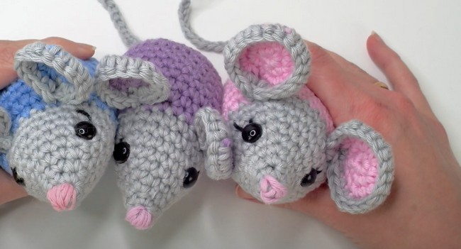 How To Crochet An Amigurumi Mouse