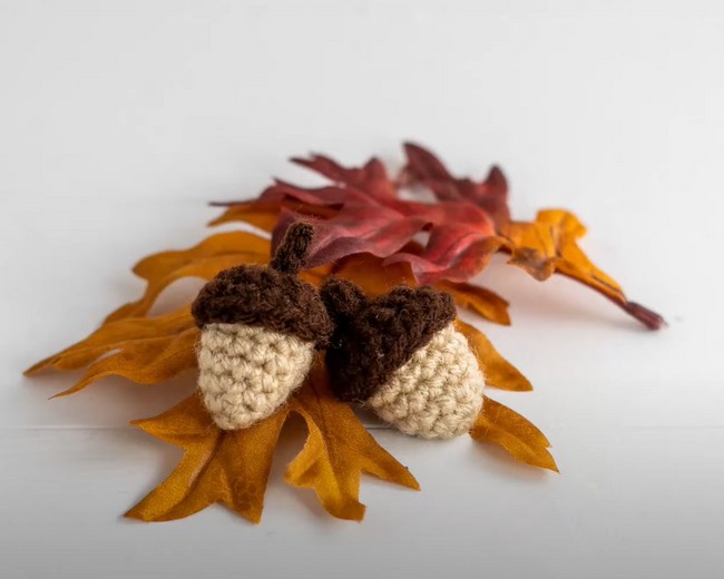 Quick And Easy Crochet Acorn For Your Fall Decor By Winding Road