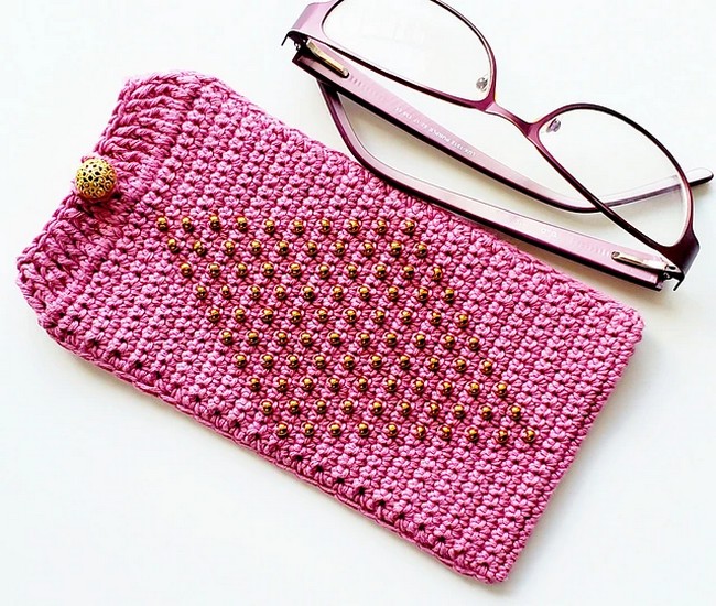 Crochet Beaded Eyeglass Case Pattern