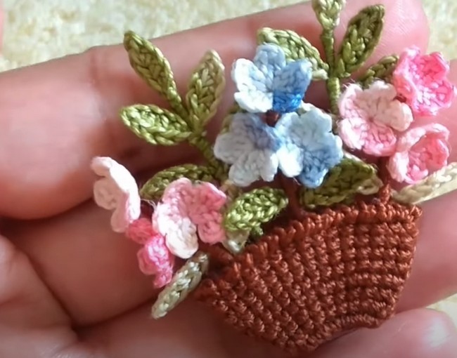 Crochet Brooch