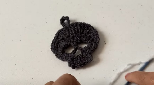 Crochet Halloween Skull Tutorial