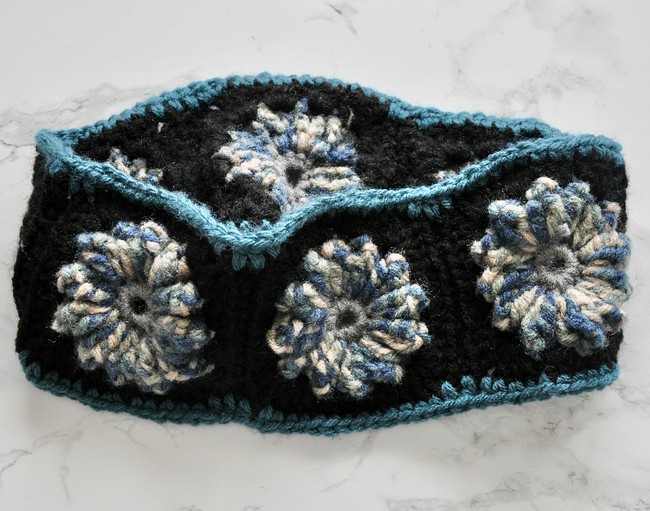 Crochet Puffy Flower Granny Square Headband Pattern 