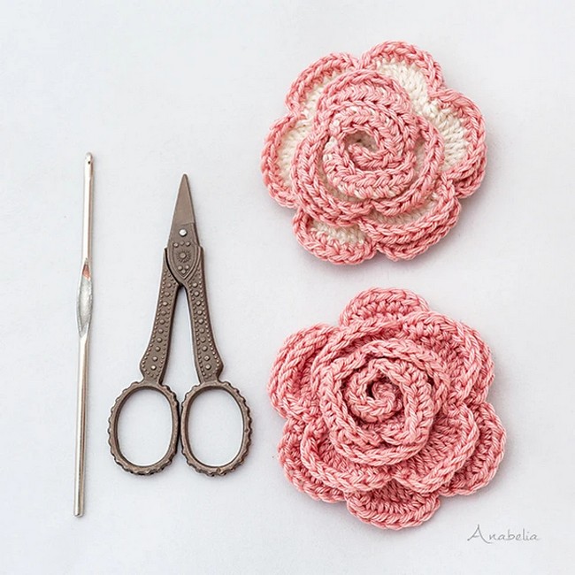 Crochet Romantic Rose Brooch Pattern