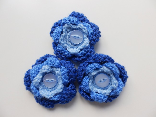 Crochet Sapphire Flower Brooch Pattern 