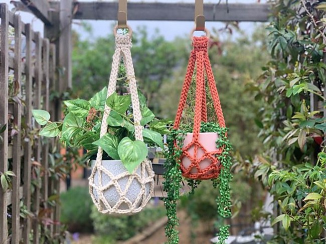 Crochet Trinity Plant Hanger Pattern 