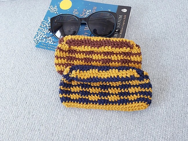 Crochet Wavy Sunglass Case Pattern