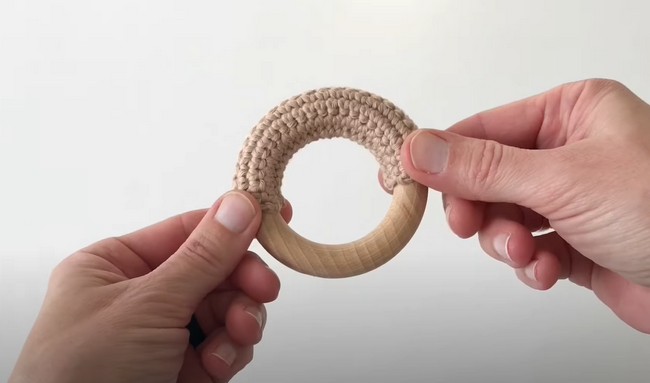 How To Cover A Wooden Teething Ring With Crochet Fabric