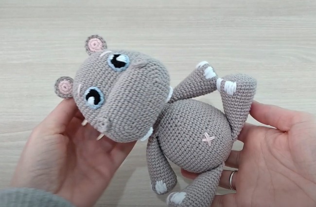 How To Crochet Amigurumi Hippo