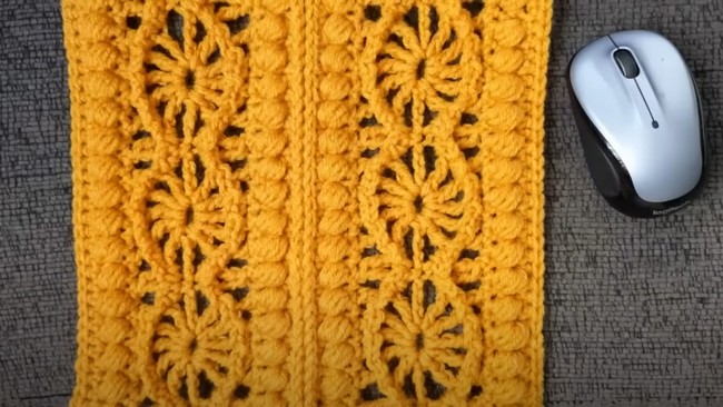 How to Crochet the Vintage Daisy Chain Throw Blanket