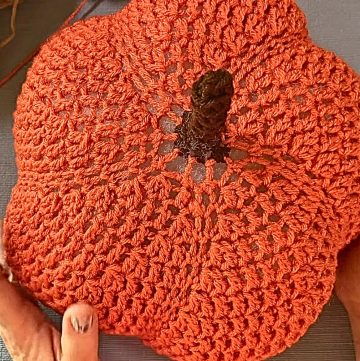 Crochet Large Size Pumpkin With Free Pattern