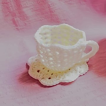 Cute And Unique Crochet Cup And Saucer Pattern
